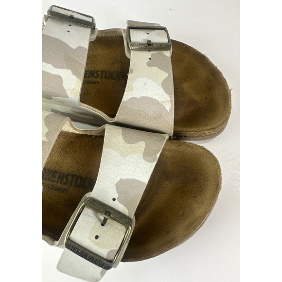Birkenstock Arizona Slide Sandals 2 Strap Buckle Men's 5 Women's 7 Camo Leather - Picture 5 of 16